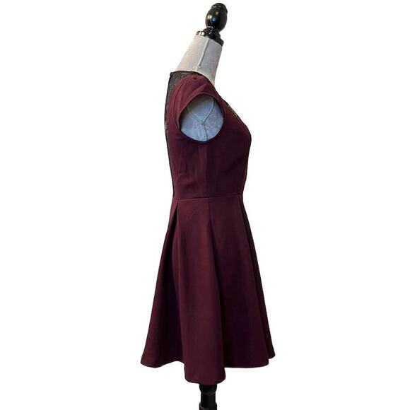 BCBGeneration Women's Fit-and-Flare Dress Size 4 Knee Length Lace Grunge Gothic - Picture 8 of 13